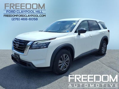 2023 Nissan Pathfinder S