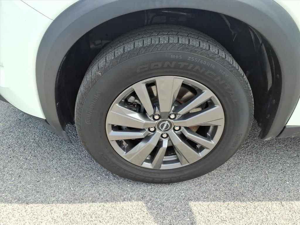 2023 Nissan Pathfinder S