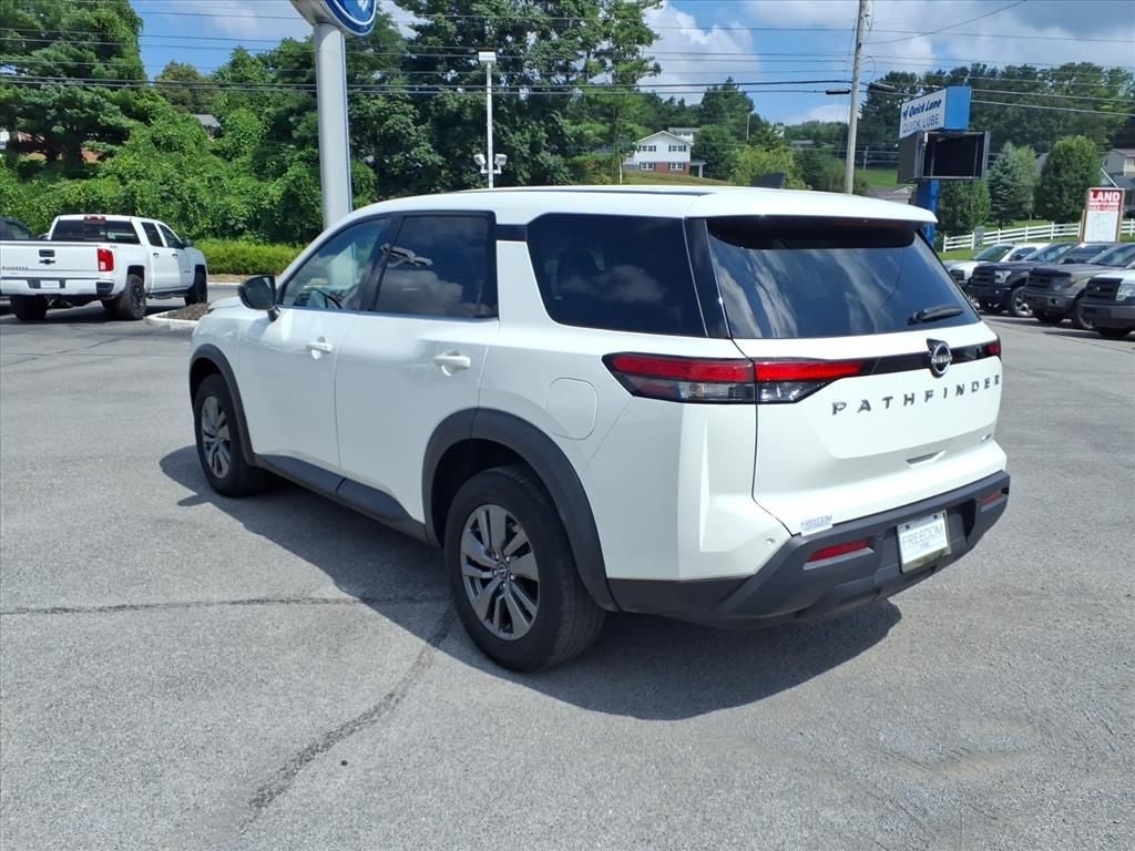 2023 Nissan Pathfinder S