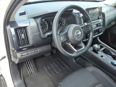 2023 Nissan Pathfinder S