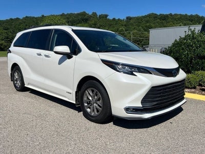 2021 Toyota Sienna XLE 7 Passenger