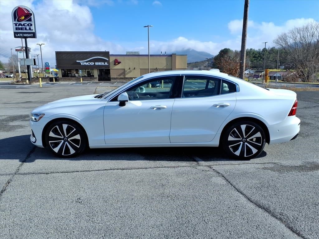 2023 Volvo S60 Ultimate