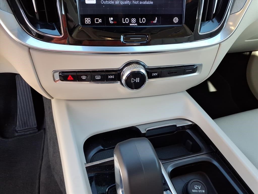 2023 Volvo S60 Ultimate