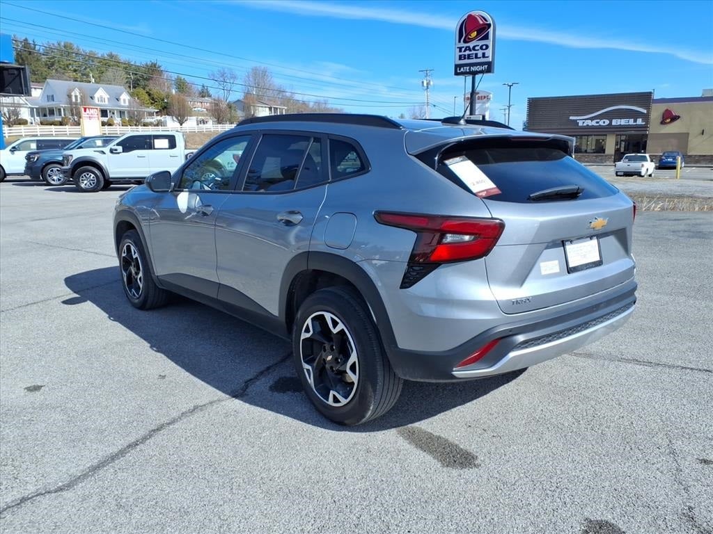 2024 Chevrolet Trax LT