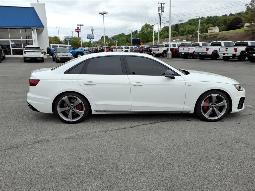 2023 Audi A4 45 S line Premium Plus quattro