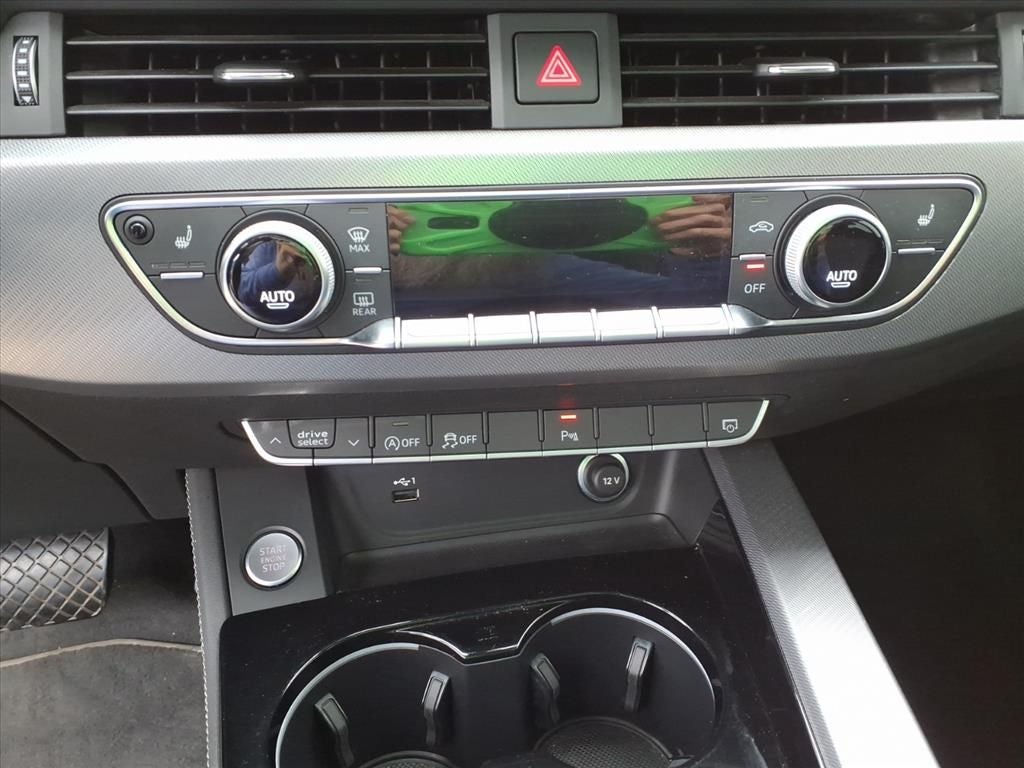 2023 Audi A4 45 S line Premium Plus quattro