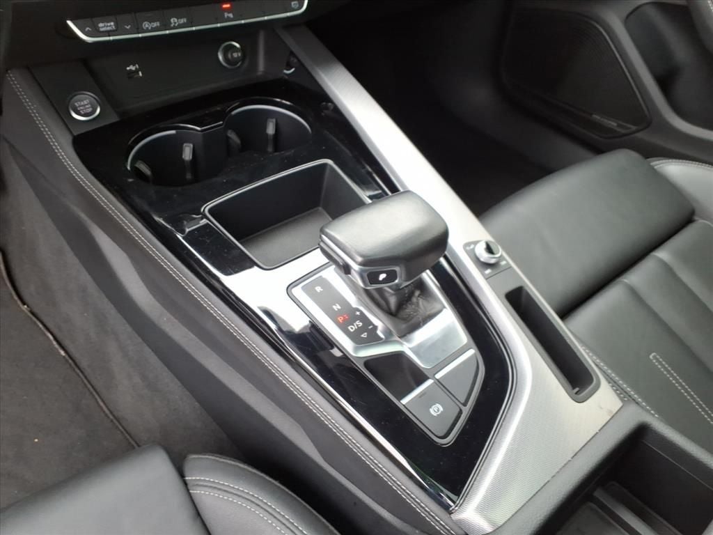 2023 Audi A4 45 S line Premium Plus quattro