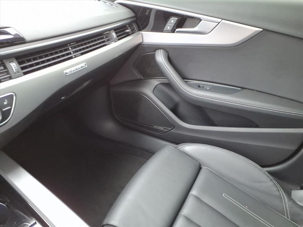 2023 Audi A4 45 S line Premium Plus quattro