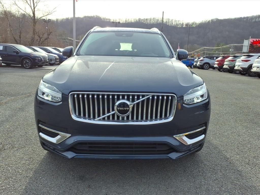 2022 Volvo XC90 T6 Inscription